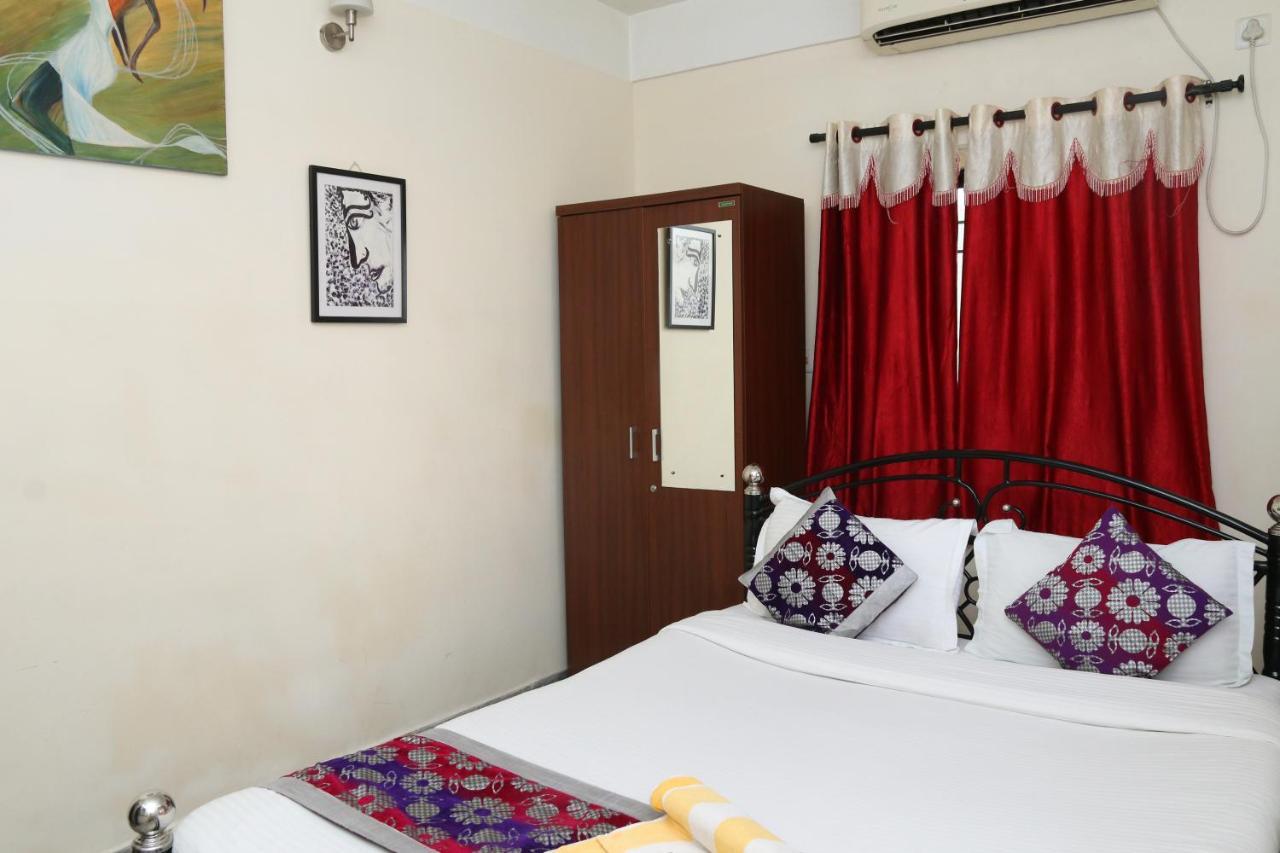 The Elite Bed & Breakfast 2*